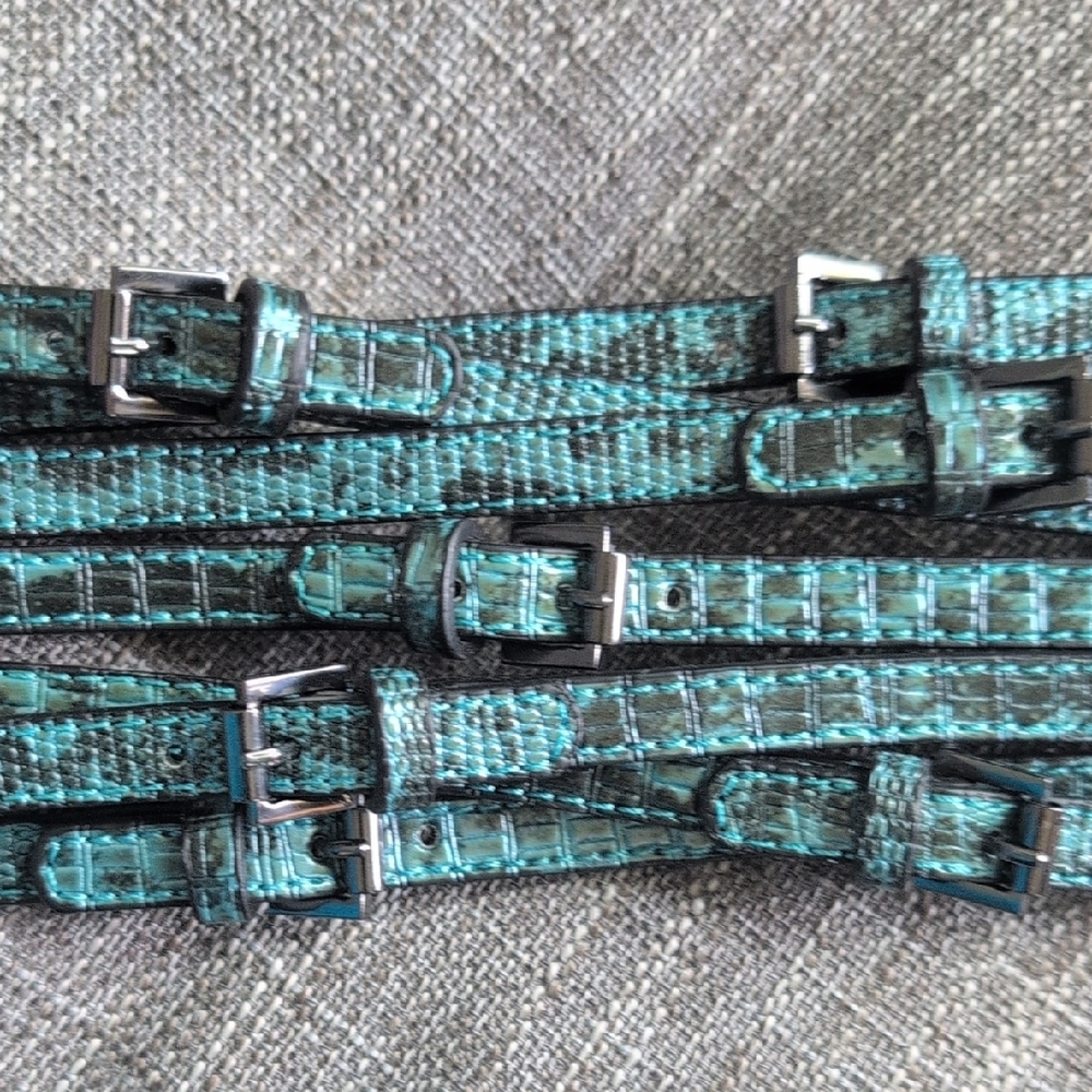 BCBGMaxAzria Turquoise Broad / Multi Clasp Snake Print  Patterned Belt - Picture 7 of 7